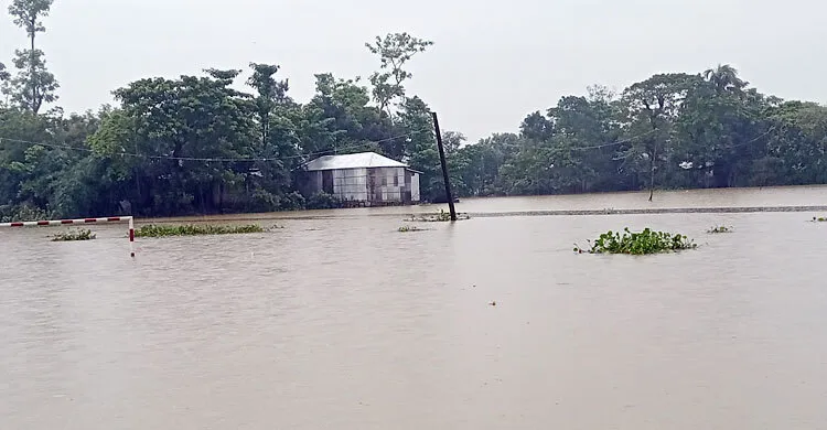 পাহাড়ি ঢলে সুনামগঞ্জের নিম্নাঞ্চল প্লাবিত, ভোগান্তি চরমে