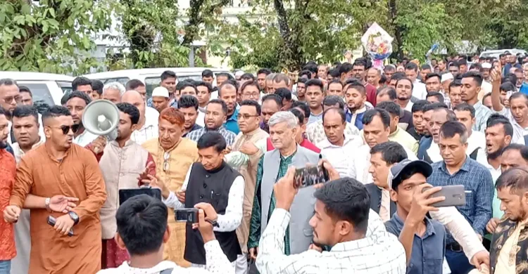 সরকার অর্থনৈতিক চাপে আছে, প্রধানমন্ত্রী স্বীকার করেছেন: পরিকল্পনামন্ত্রী