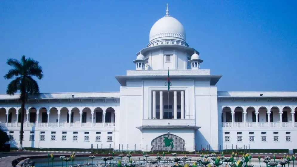 নির্বাচনের আগে হাইকোর্ট ও আপিল বিভাগে রদবদল