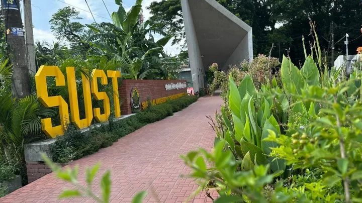 আন্দোলনের মুখে ২৫ শিক্ষার্থীর বহিষ্কারাদেশ বাতিল