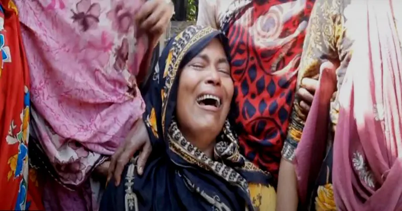 শোকে স্তব্ধ মাটিকোড়া গ্রাম, বজ্রপাতে নিহত ৯ জনের দাফন সম্পন্ন