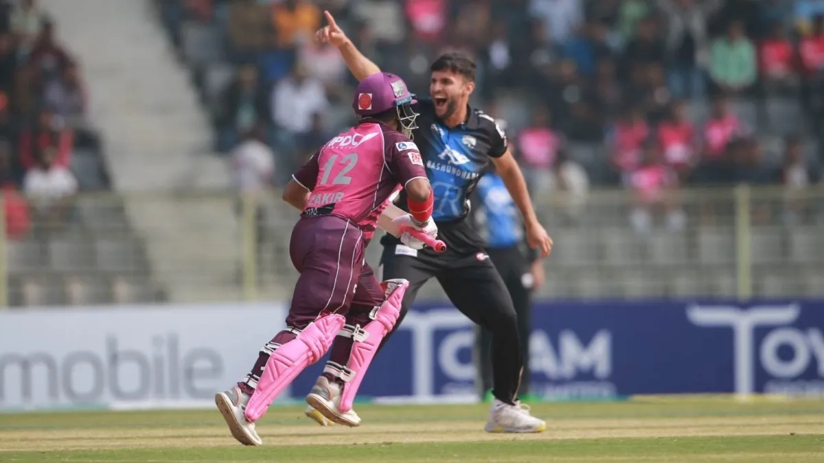 বড় ব্যবধানে হারল মাশরাফির সিলেট