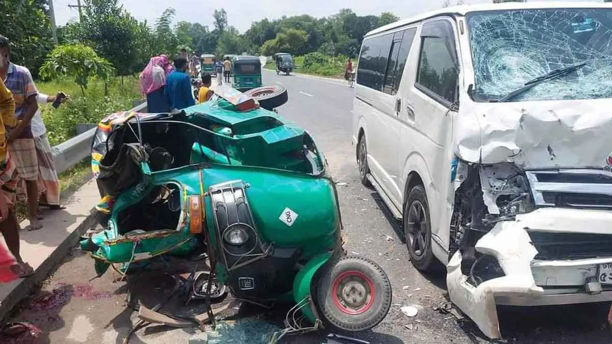 বিদায়ী বছরে তিন পথে ঝরেছে ৯২৩৭ প্রাণ, বেশি মৃত্যু সড়কে