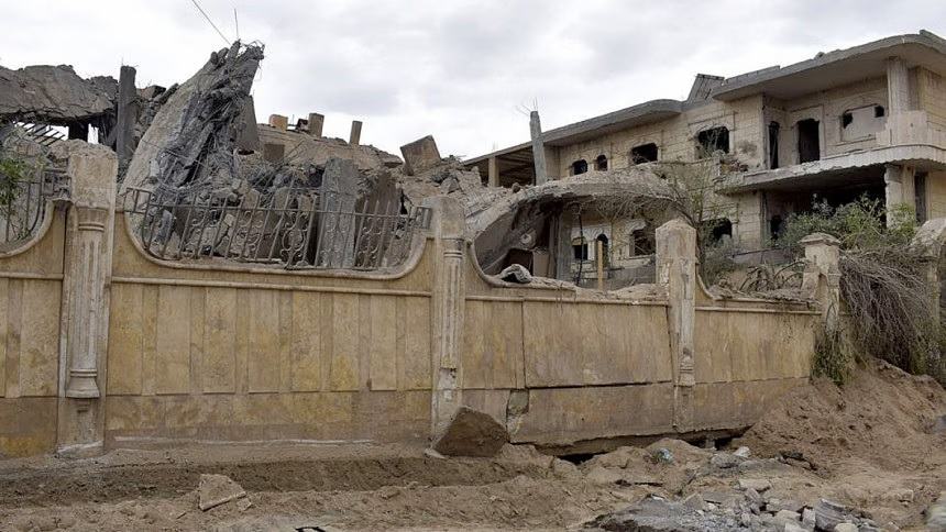 Syria strikes kill 15 including Iran Guard, WHO worker