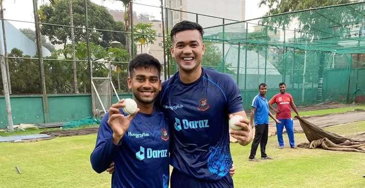 চার বছর পর টি-টোয়েন্টি দলে মিরাজ, এলেন তাসকিনও