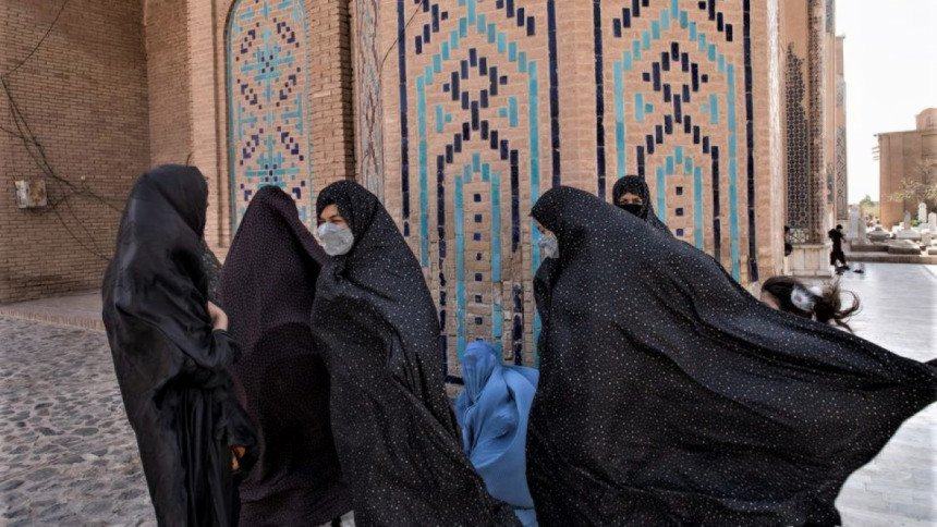 Ban on women in NGO: UN won't halt aid to Afghanistan