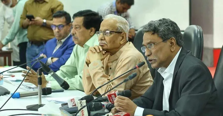 স্বৈরতন্ত্রের পুনরুত্থান ঠেকাতে হলে কাঠামোগত পরিবর্তন করতে হবে : আলী রীয়াজ