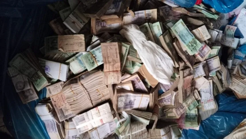 Tk 3.12cr recovered from ex-senior secretary's house