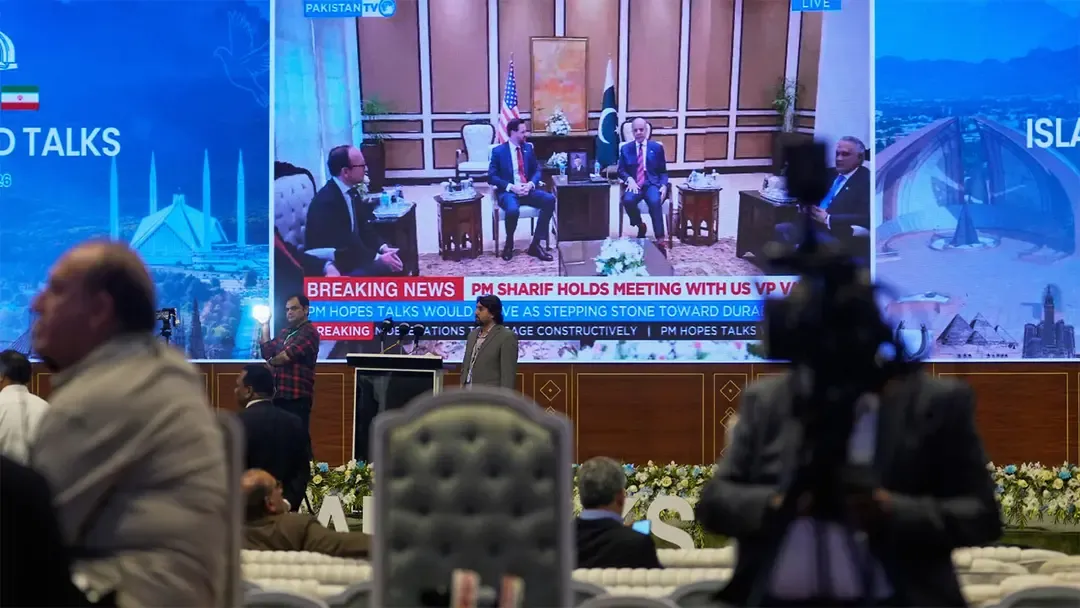 যুক্তরাষ্ট্র ও ইরানের প্রতিনিধিরা সরাসরি আলোচনা করছেন