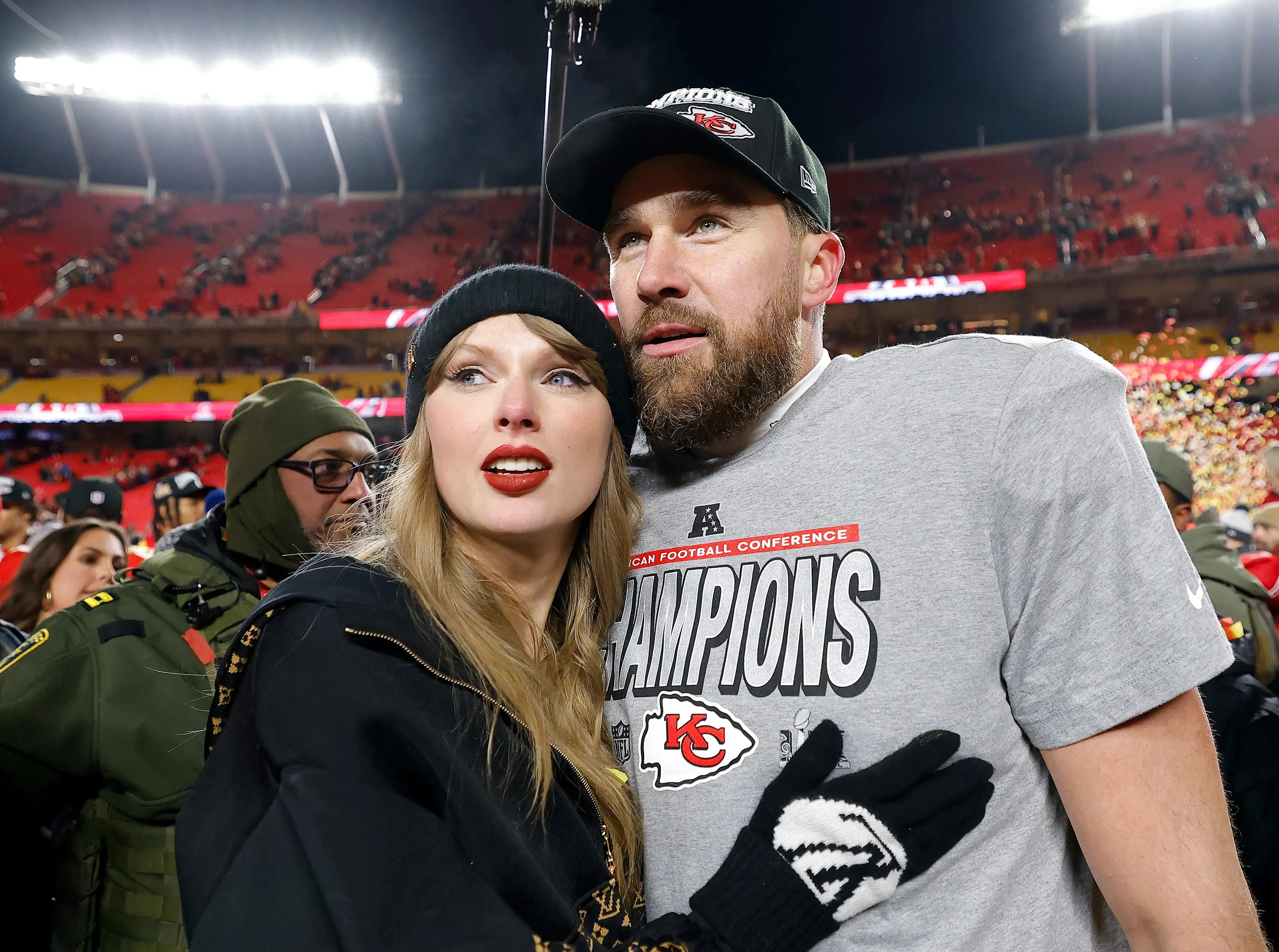 সুইফটের বিয়ে ঘিরে নিরাপত্তা উদ্বেগ, নড়েচড়ে বসেছে কর্তৃপক্ষ?