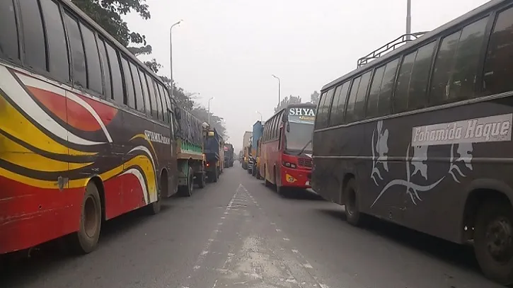ঢাকা-বঙ্গবন্ধু সেতু মহাসড়কে তীব্র যানজট