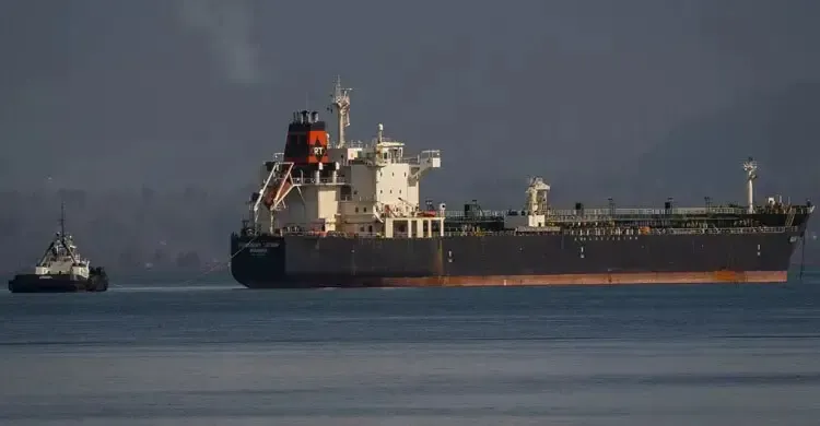 যুক্তরাষ্ট্র-ইরান উত্তেজনায় বিশ্ববাজারে তেলের দাম আরও বাড়লো