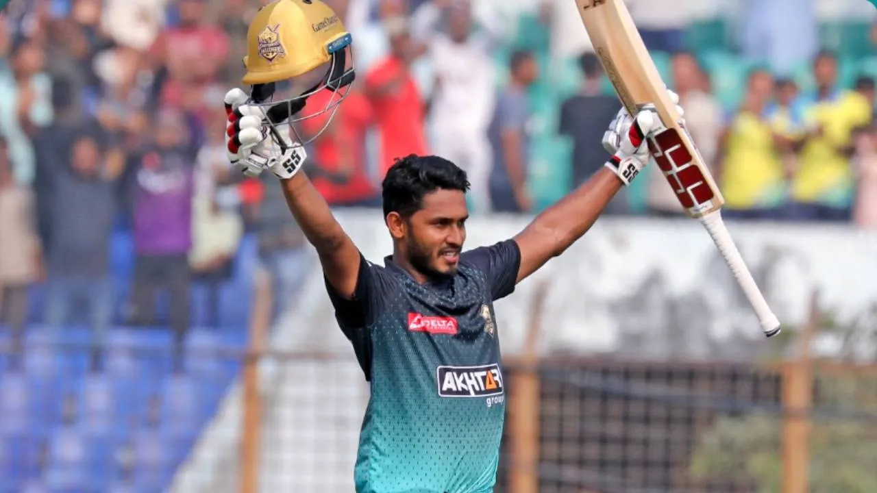 বিধ্বংসী সেঞ্চুরিতে রেকর্ডবুকে তামিম