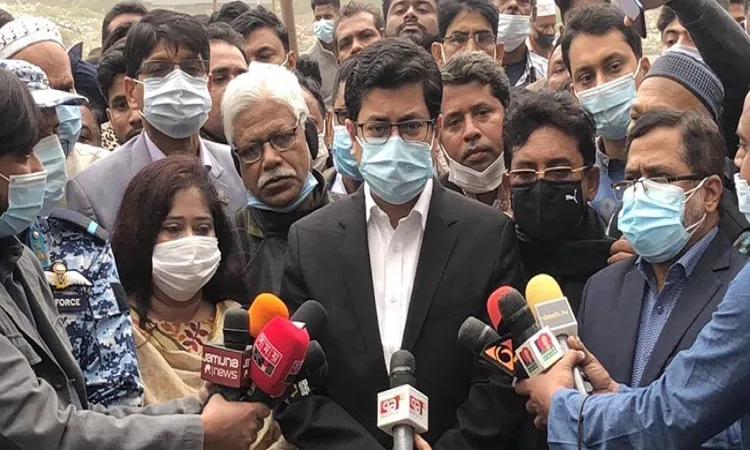 রাজধানীতে অনুমোদনহীন বাস চলবে না : মেয়র তাপস