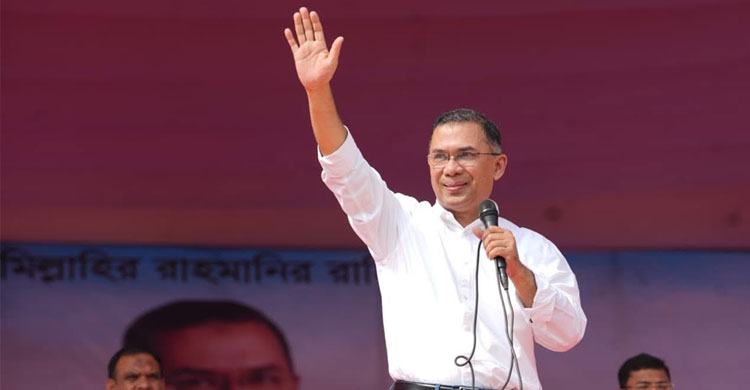 খুলনায় পৌঁছেছেন প্রধানমন্ত্রী