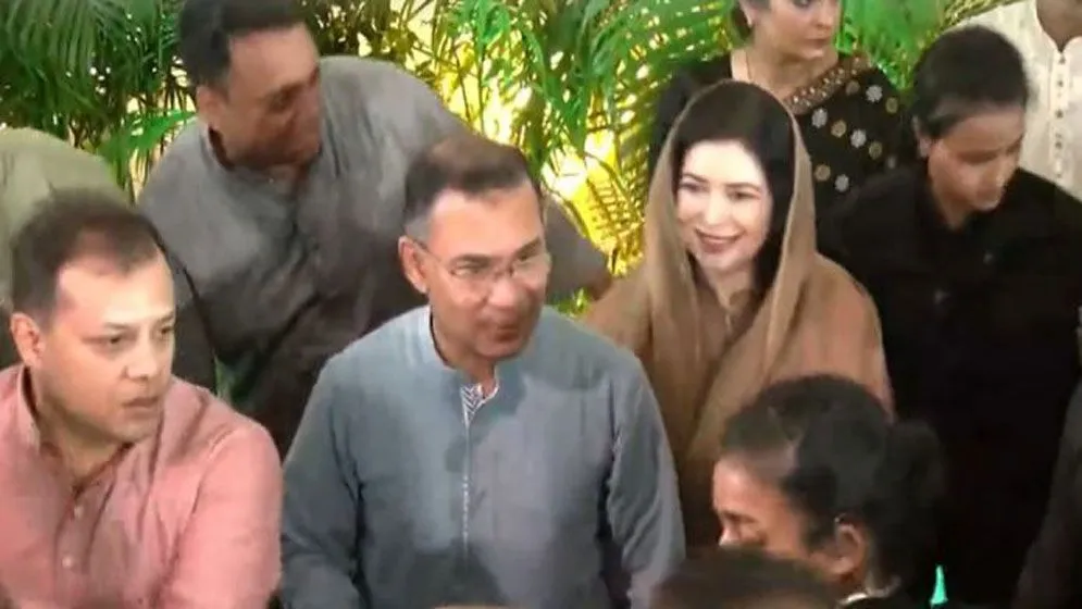 যমুনায় ঈদের শুভেচ্ছা বিনিময়ে প্রধানমন্ত্রী