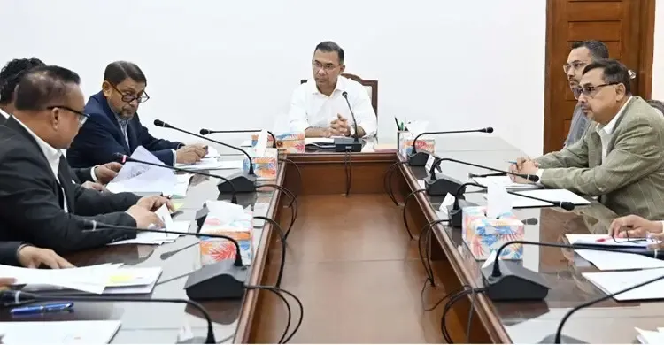 স্বাস্থ্যে বড় সিদ্ধান্ত প্রধানমন্ত্রীর, এক লাখ কর্মী নিয়োগের উদ্যোগ