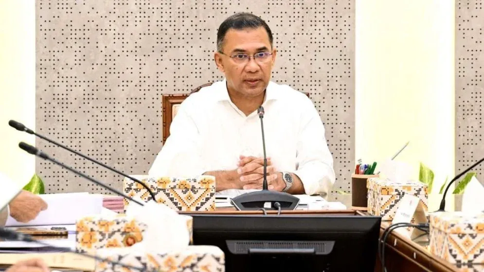 মেয়েদের শিক্ষায় উপবৃত্তি, খাবারের মানে আপস নয়: প্রধানমন্ত্রী