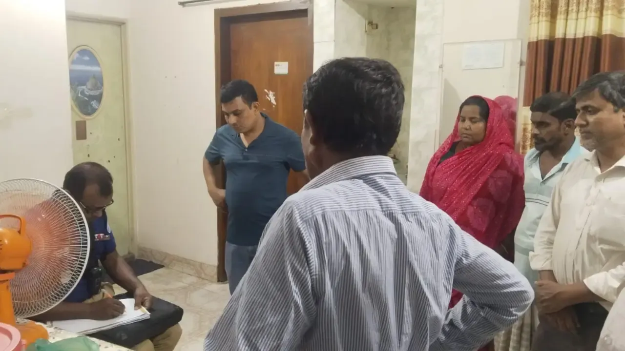 ভিক্ষুকের ছদ্মবেশে ফ্ল্যাটে ঢুকে নারীকে হাতুড়িপেটা