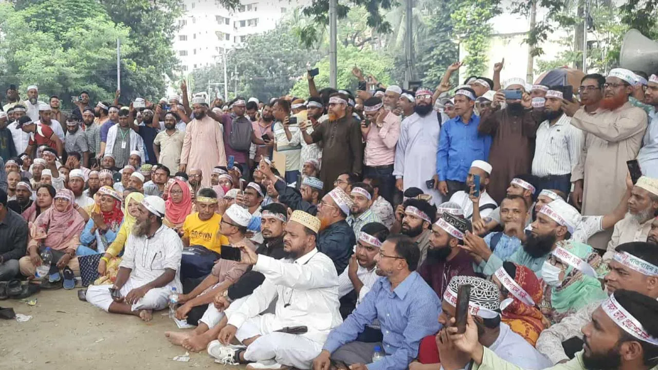 এমপিওভুক্ত শিক্ষকদের ‘মার্চ টু সচিবালয়’ বিকেল ৪টায় শুরু
