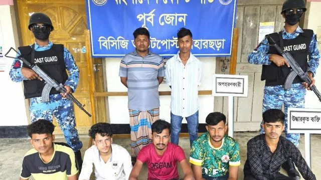 কক্সবাজারের আস্তানা থেকে আরও পাঁচ জন উদ্ধার