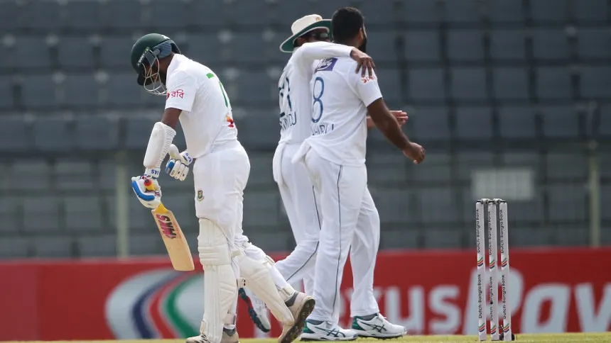 Kumara sends Joy, Dipu back early on Day 2