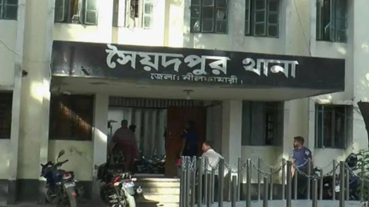 আওয়ামী লীগের চার নেতা গ্রেপ্তার