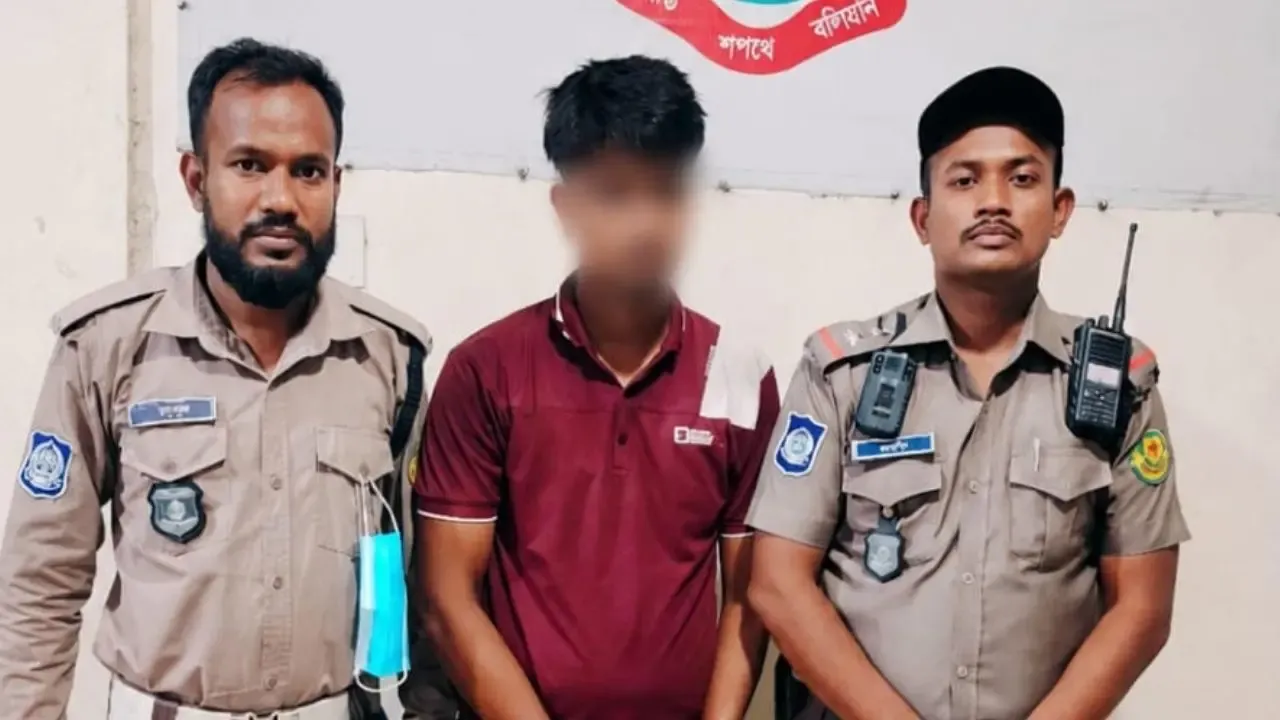 পালানোর সময় মাইক্রোবাস চালক আটক
