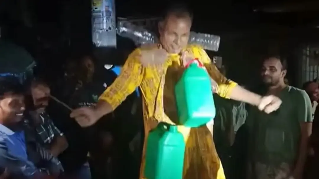 থ্রি-পিস পরে বিএনপি নেতার নাচের ভিডিও ভাইরাল, দল থেকে বহিষ্কার