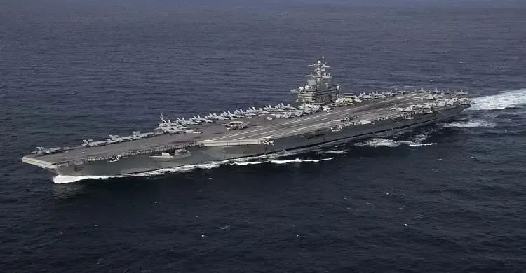 ইরানকে সামলাতে মধ্যপ্রাচ্যের দিকে রওনা দিয়েছে মার্কিন রণতরী