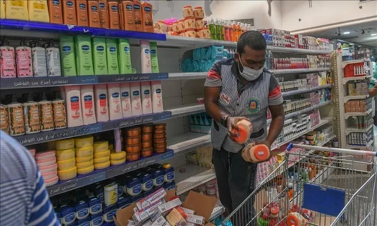 France urges Arab countries not to boycott French products