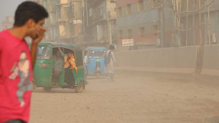 Air pollution reduces in Dhaka