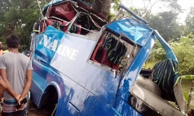 Road accident: 10 killed 20 other injured in Barishal