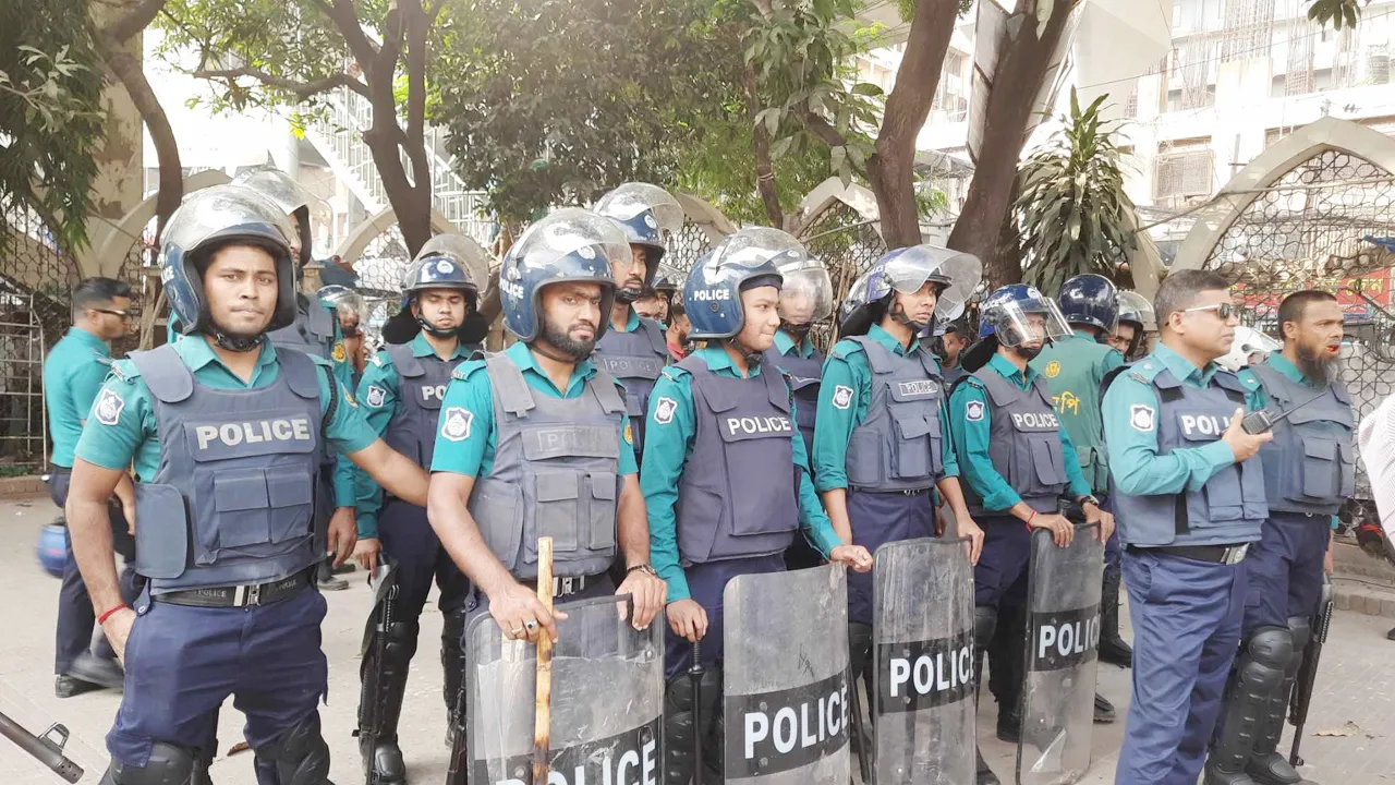 ইসলামী আন্দোলনের গণমিছিলকে কেন্দ্র করে সতর্ক পুলিশ