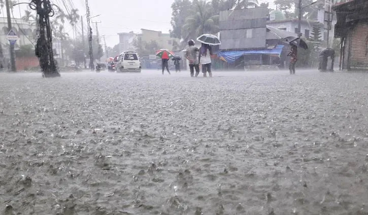 এবার পানি ঢুকছে সুনামগঞ্জ শহরে
