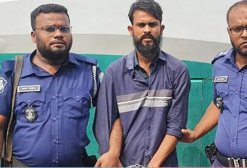 প্রতিমা ভাঙচুরের ঘটনায় যুবলীগকর্মী গ্রেপ্তার
