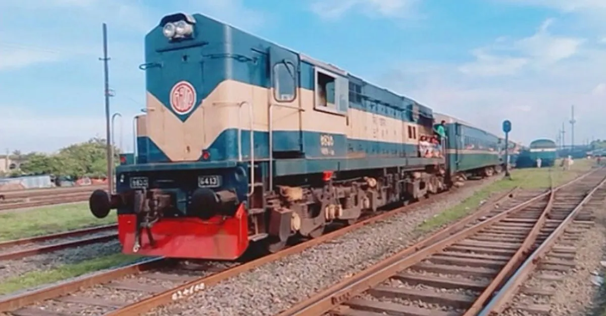 ১২ ঘণ্টা পর ঢাকা-ময়মনসিংহ রুটে ট্রেন চলাচল স্বাভাবিক