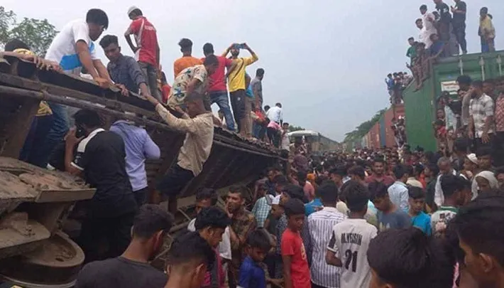 ভৈরবে ট্রেন দুর্ঘটনা: বাড়ছে লাশের সারি, নিহত বেড়ে ২০