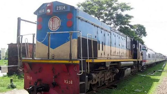 ঢাকায় ট্রেনে কাটা পড়ে নিহত ২
