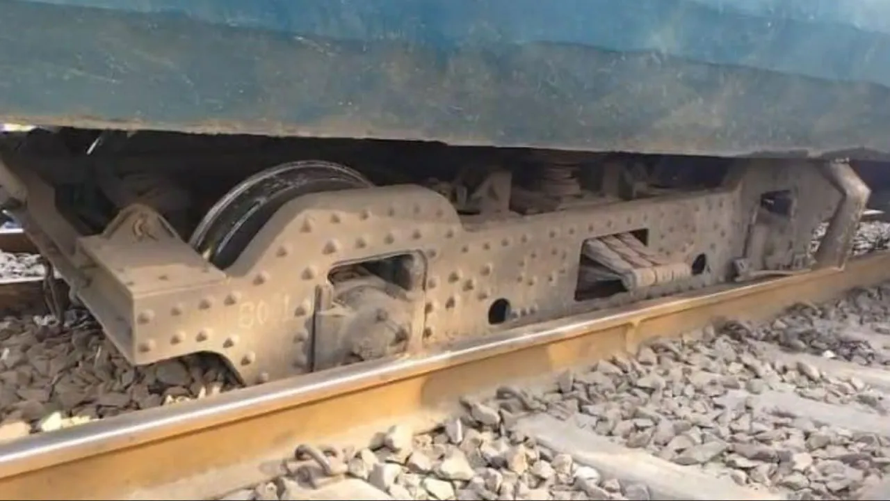 ঢাকা-সিলেট-চট্টগ্রাম রুটে এক লাইন সচল