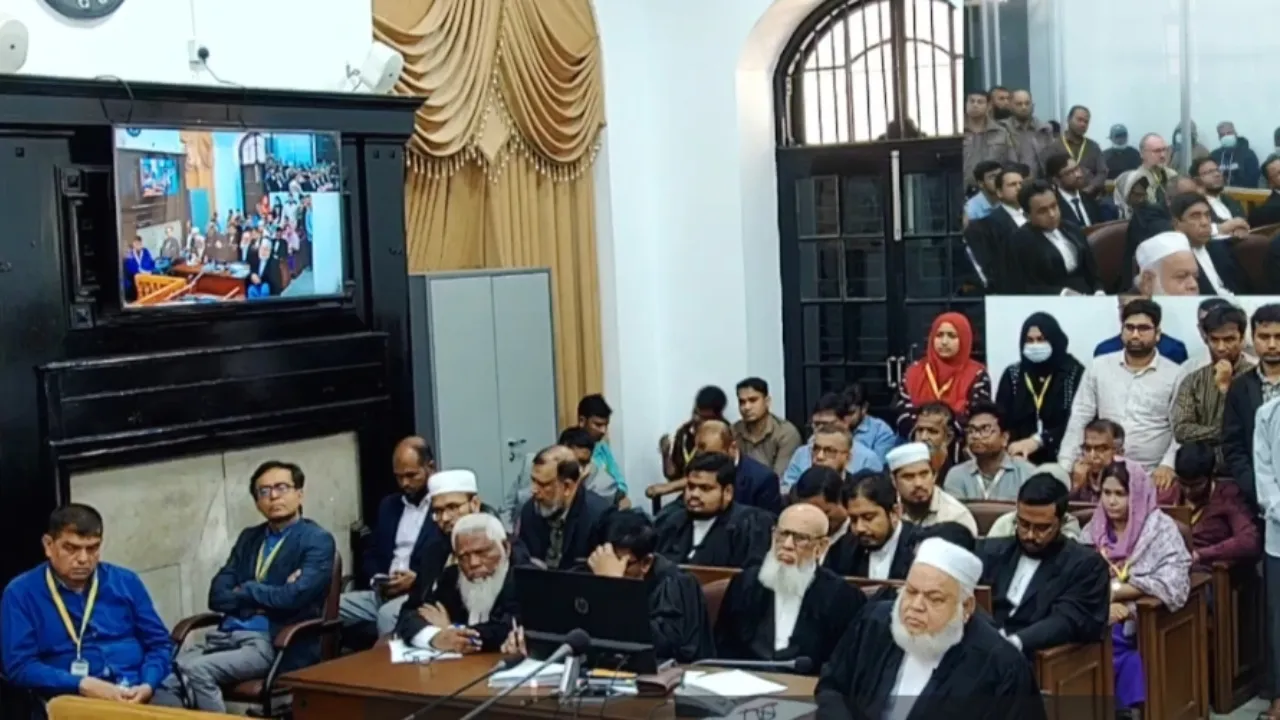 আশুলিয়ায় মানবতাবিরোধী অপরাধের মামলার রায় পড়া চলছে