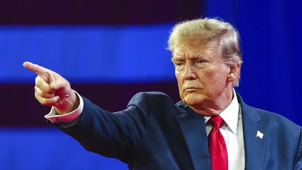trump-green-card-6791fe014d627-67de4b53f06da