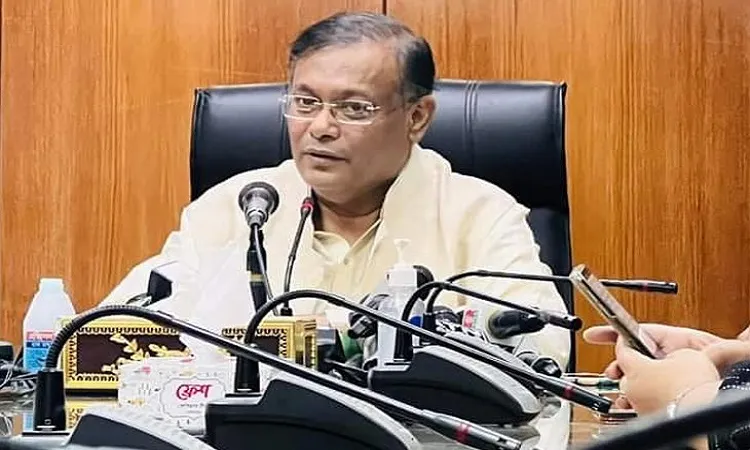 দিনের বেলায় বিদ্যুৎ বন্ধের সিদ্ধান্ত নেই সরকারের : তথ্যমন্ত্রী