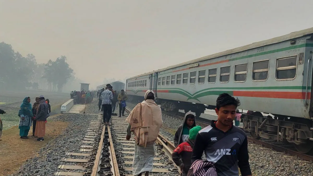 টঙ্গীতে ট্রেনে কাটা পড়ে অজ্ঞাত নারীর মৃত্যু