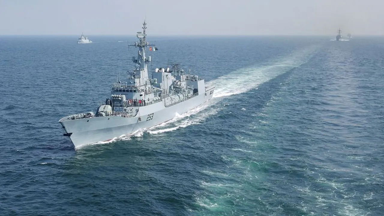 আরব সাগরে যুদ্ধজাহাজ মোতায়েন করল পাকিস্তান