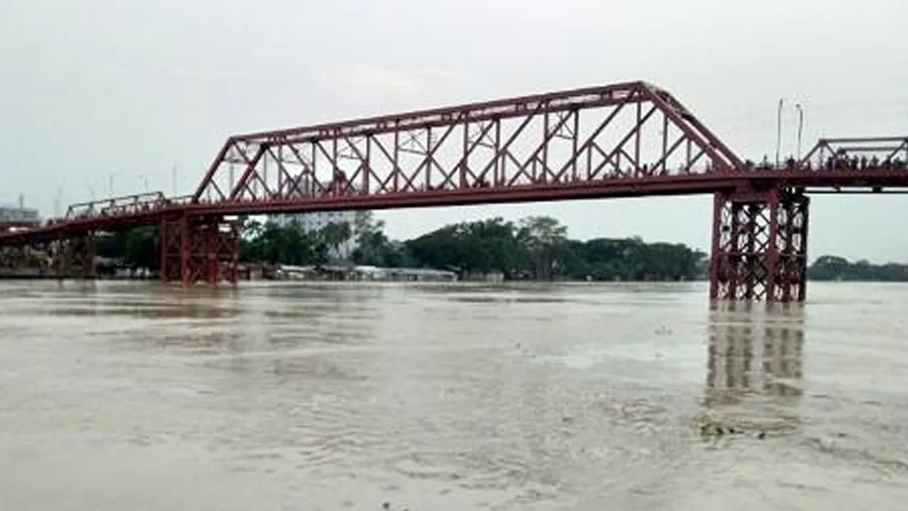 সিলেটে তিনটি নদীর ৬ পয়েন্টে পানি বিপৎসীমার ওপরে