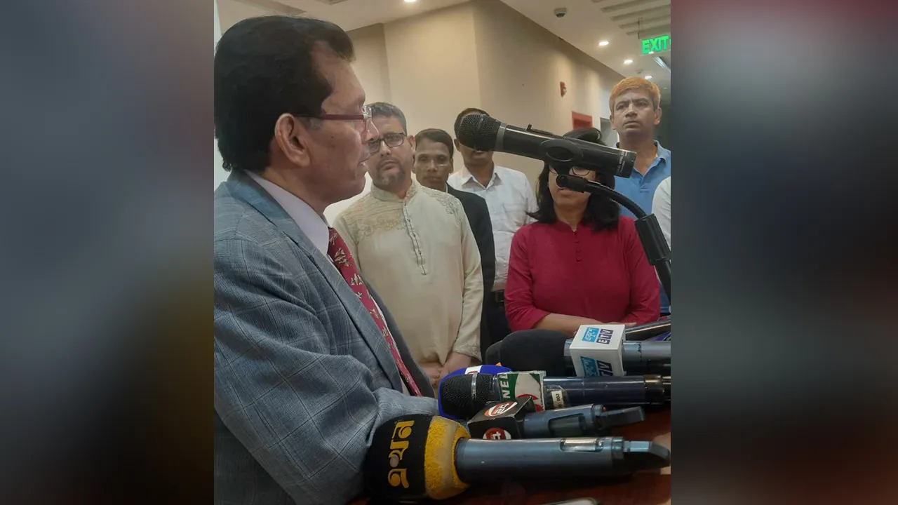 আমরা যার সঙ্গে ইচ্ছা দেখা করব, কে কী বলল যায়-আসে না