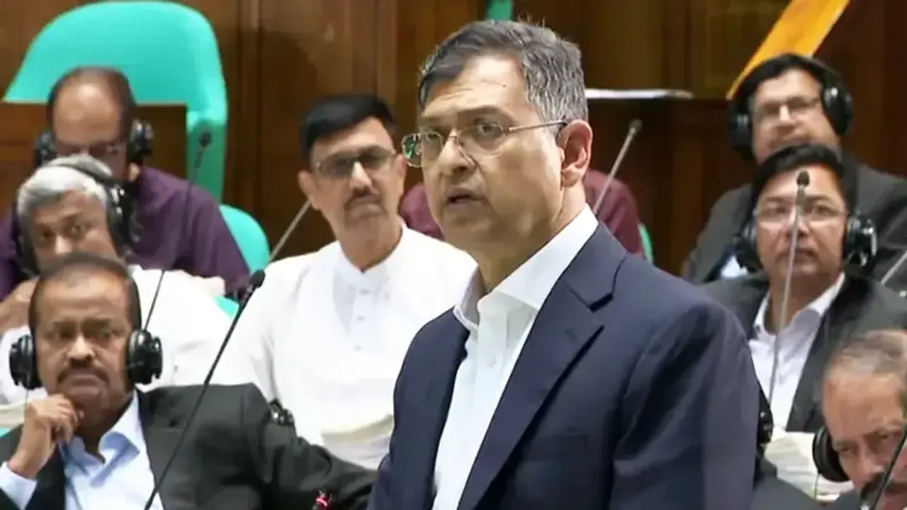 অনলাইন বেটিংয়ে ৫ কোটি টাকা পর্যন্ত অর্থদণ্ড