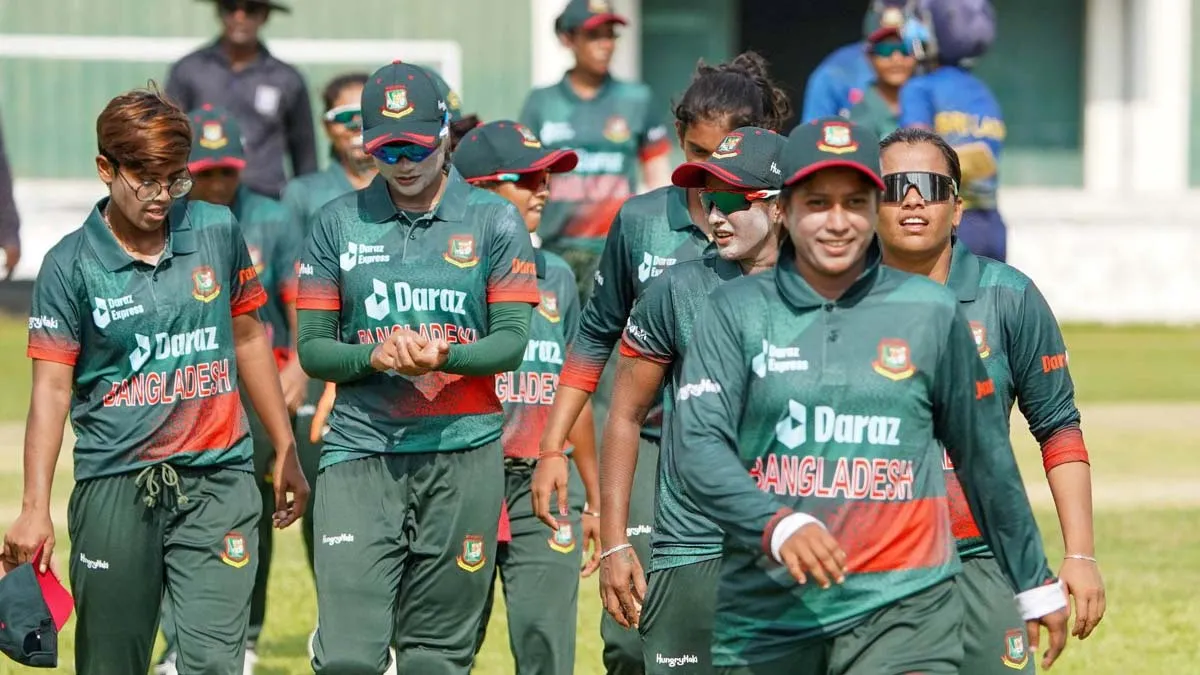 টস হেরে ফিল্ডিংয়ে বাংলাদেশ