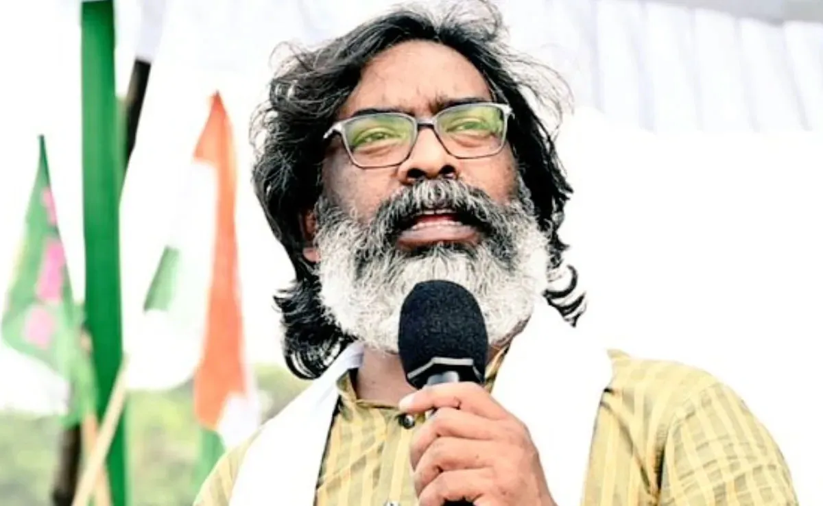হাসিনাকে আশ্রয় দেওয়া নিয়ে প্রশ্ন তুললেন ঝাড়খণ্ডের মুখ্যমন্ত্রী